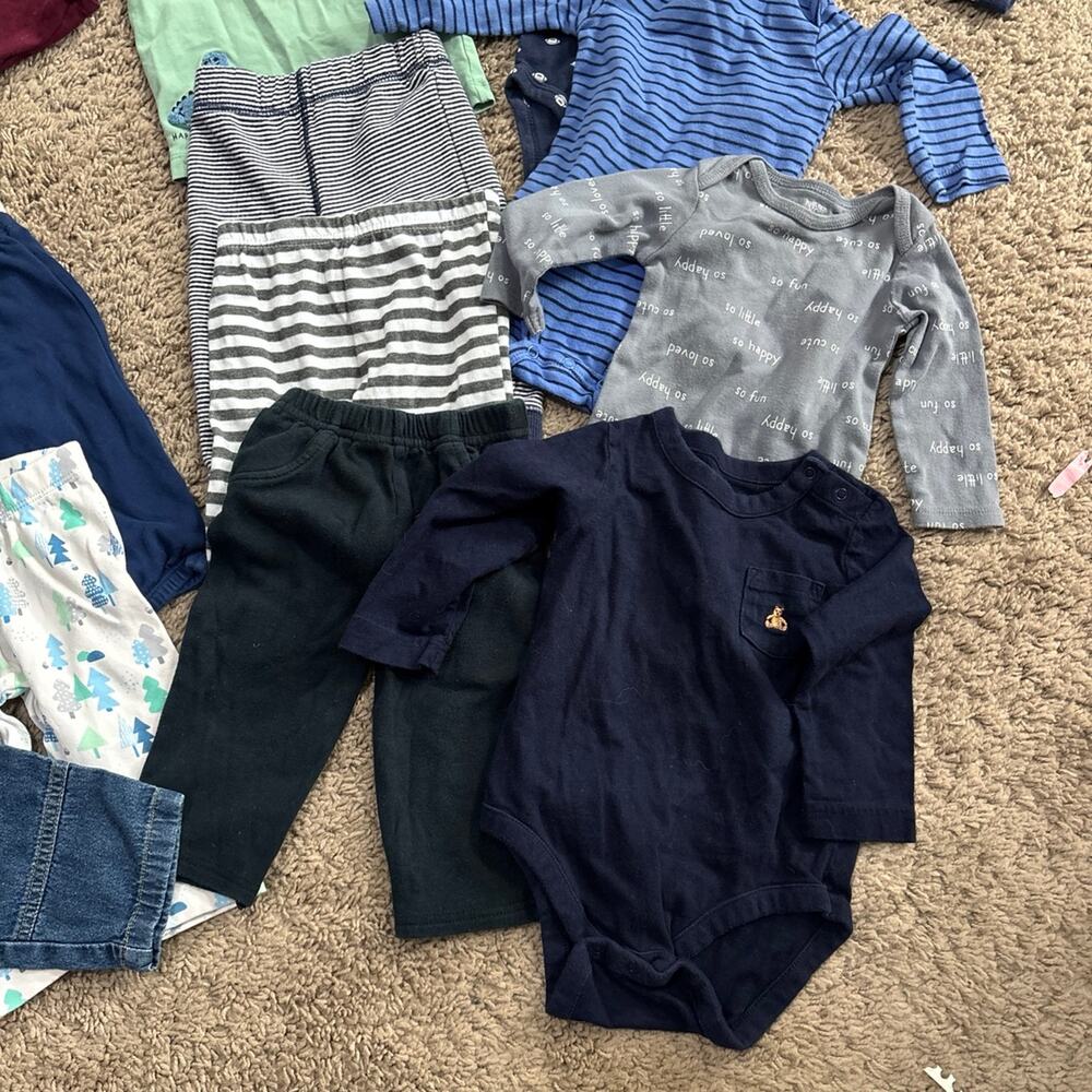 Boys 6-12 month winter lot - Picture 3 of 6